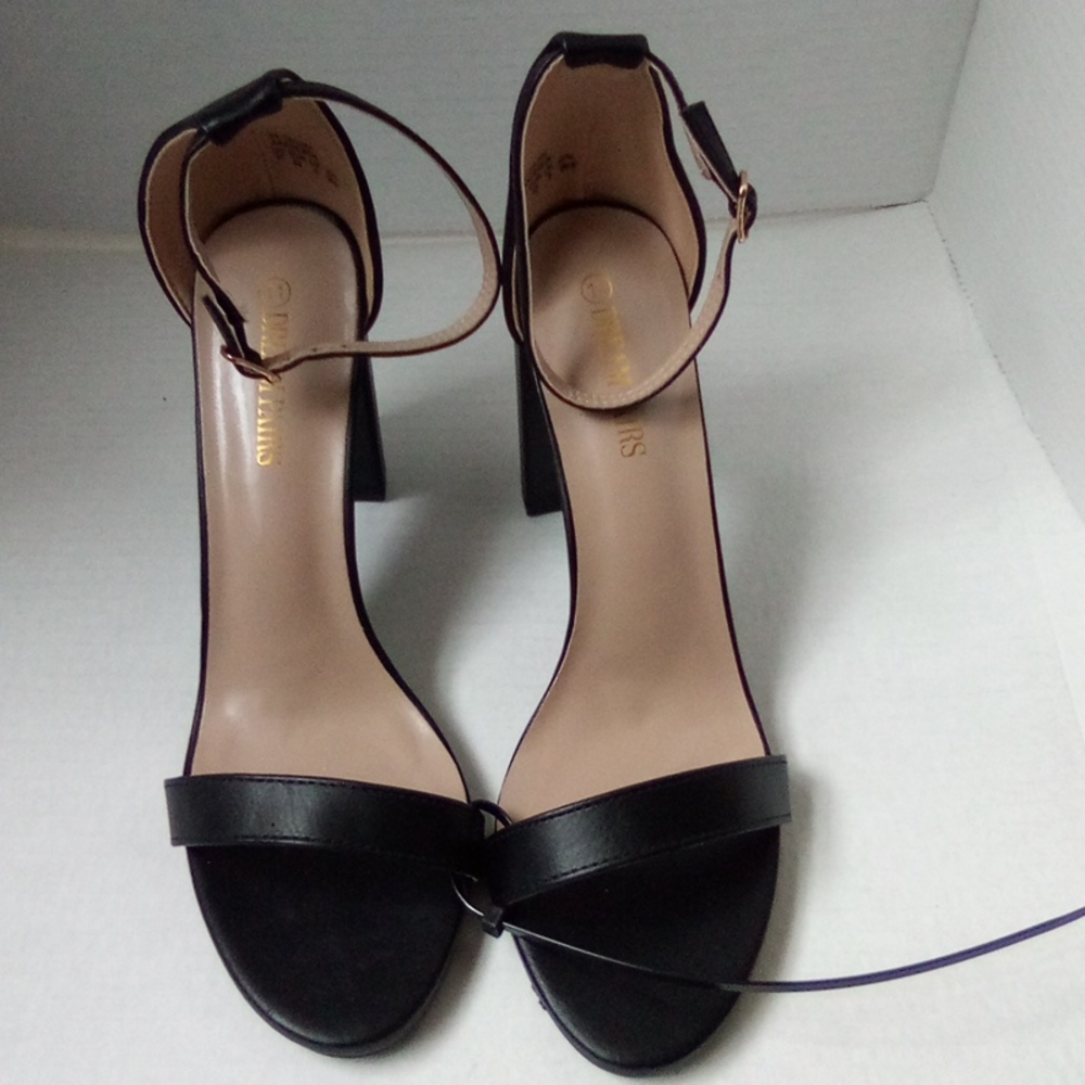 Dream Pair open toe box sandals‎ size 11